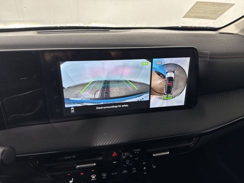 New 2026 Nissan Kicks SR w/ Cold Weather Package image 9