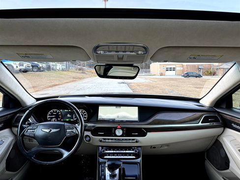 Used 2018 Genesis G90 5.0 Ultimate image 15