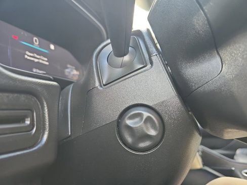 Used 2023 Chevrolet Tahoe Premier AWD/4WD image 31