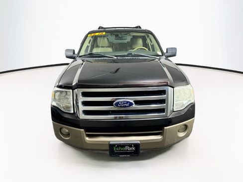 Used 2013 Ford Expedition XLT RWD image 2