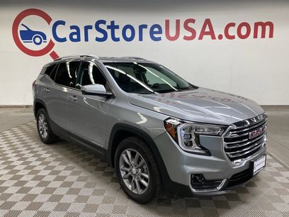 Used 2024 GMC Terrain SLT