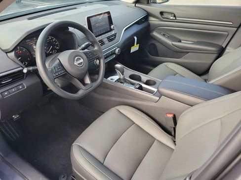 Certified 2025 Nissan Altima 2.5 S image 13