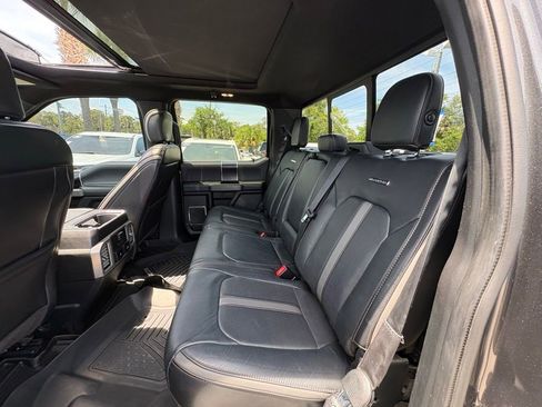Used 2019 Ford F150 Platinum w/ Equipment Group 701A Luxury AWD/4WD image 14