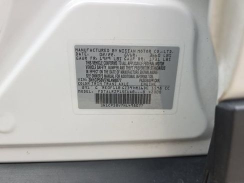 Used 2022 Nissan Kicks S FWD image 33