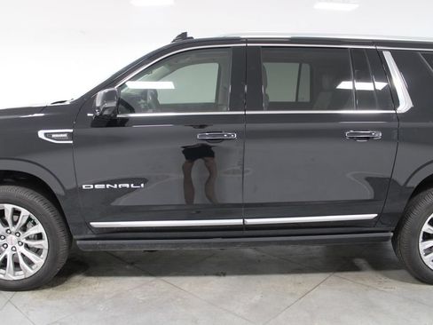 Used 2024 GMC Yukon XL Denali w/ Max Trailering Package RWD image 6