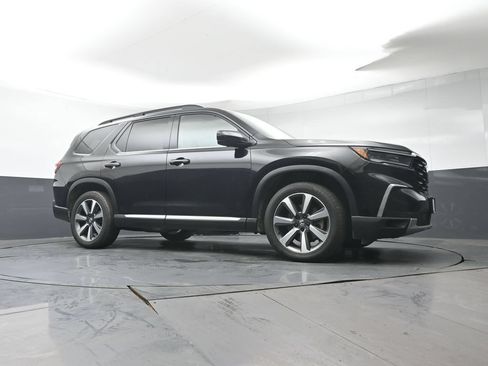 Used 2023 Honda Pilot Elite image 37