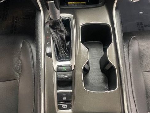 Used 2021 Honda Accord EX-L image 19