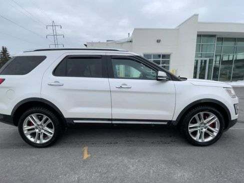 Used 2017 Ford Explorer Limited w/ Equipment Group 301A image 10