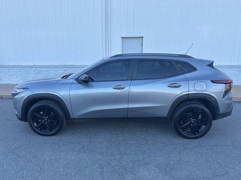 Used 2025 Chevrolet Trax ACTIV w/ Driver Confidence Package image 10