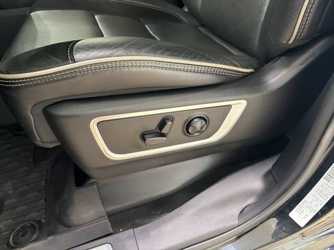 Used 2020 RAM 1500 Laramie AWD/4WD image 20