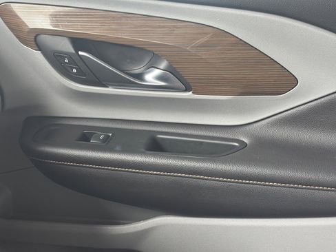 Used 2018 GMC Terrain SLE w/ Driver Convenience Package image 17