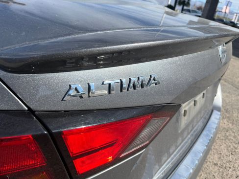 Used 2021 Nissan Altima 2.0 SR image 24