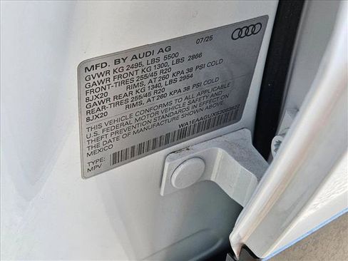 Used 2025 Audi Q5 Premium Plus w/ Premium Plus AWD/4WD image 25