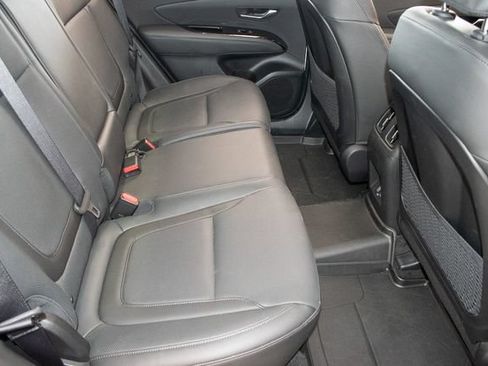 Used 2022 Hyundai Tucson Limited AWD/4WD image 12