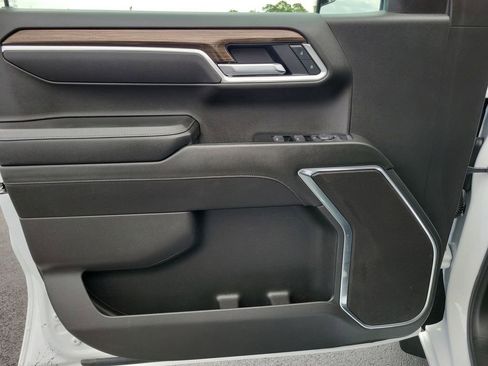 Certified 2025 Chevrolet Silverado 1500 LT image 22