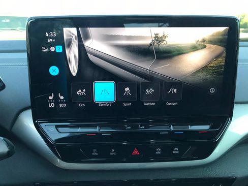 Used 2023 Volkswagen ID.4 Pro S image 28