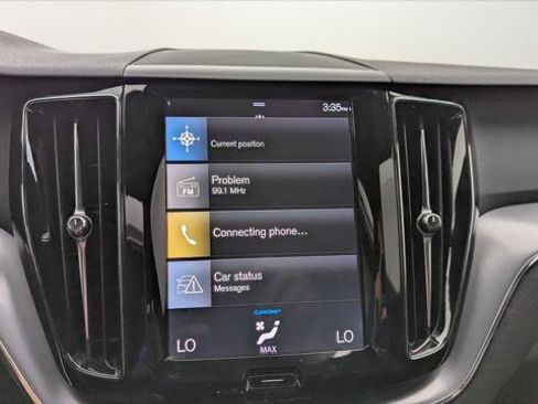 Used 2019 Volvo XC60 T5 Momentum w/ Premium Package FWD image 27