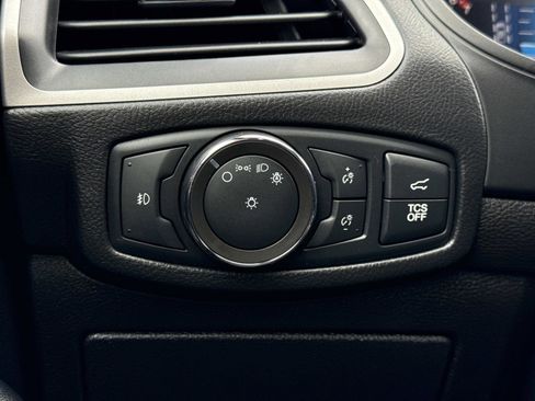 Used 2022 Ford Edge ST-Line image 12