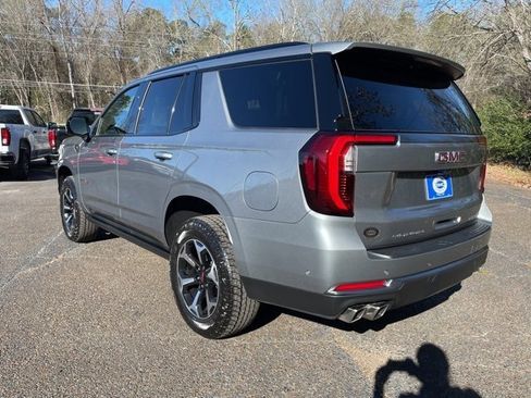 New 2026 GMC Yukon AT4 w/ AT4 Premium Package image 3