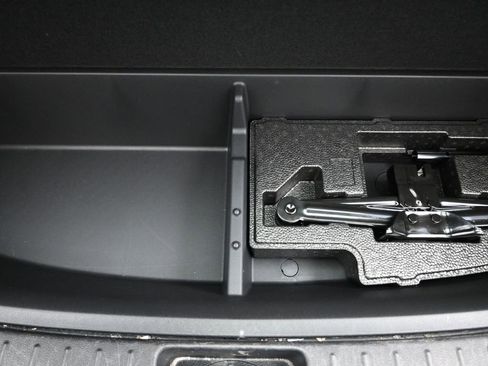 Used 2023 Hyundai Santa Fe SE image 14