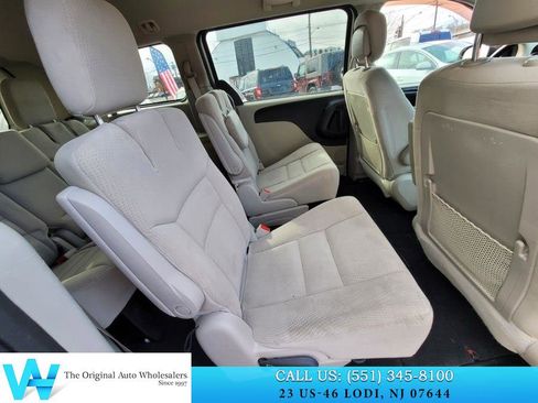 Used 2015 Dodge Grand Caravan SE w/ Quick Order Package 29E SE image 16