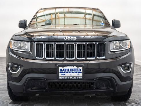 Used 2016 Jeep Grand Cherokee Laredo AWD/4WD image 2