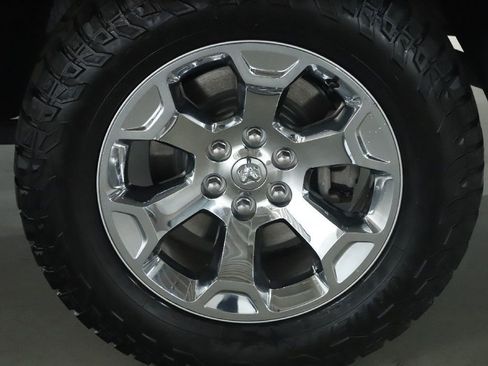 Used 2020 RAM 1500 Big Horn AWD/4WD image 40