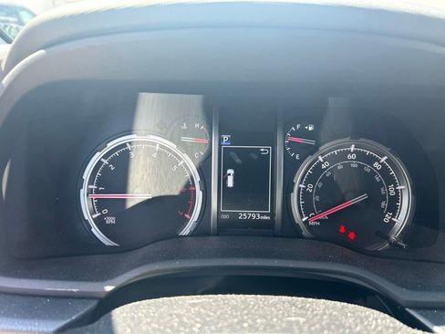 Used 2023 Toyota 4Runner TRD Off-Road Premium w/ Moonroof Package AWD/4WD image 9