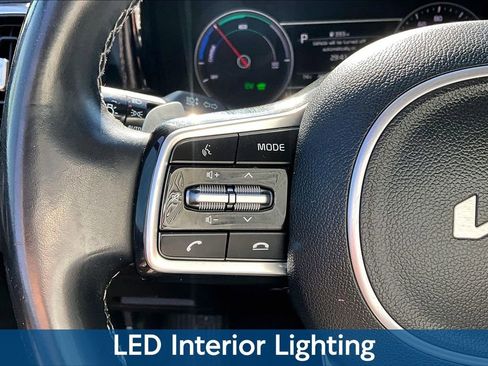 Used 2023 Kia Sorento EX w/ Panoramic Sunroof Package AWD/4WD image 12
