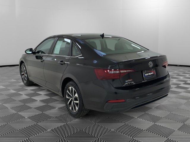 Used 2024 Volkswagen Jetta S FWD image 3