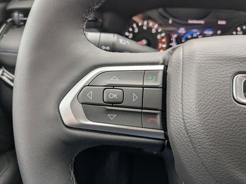 Used 2025 Jeep Compass Latitude w/ Altitude Special Edition image 29