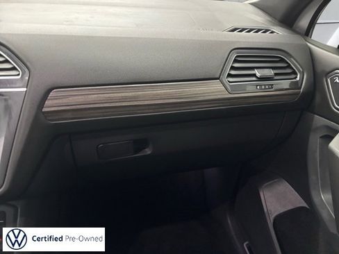 Used 2022 Volkswagen Tiguan SEL R-Line image 18