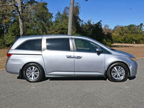 Used 2016 Honda Odyssey EX-L image 5