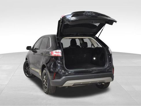 Used 2023 Ford Edge SEL image 32