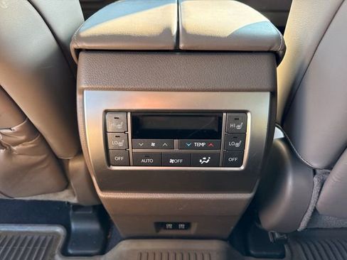 Used 2021 Lexus GX 460 Premium image 22