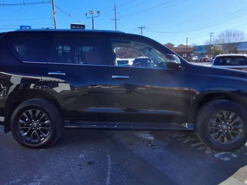 Used 2023 Lexus GX 460 Premium image 9