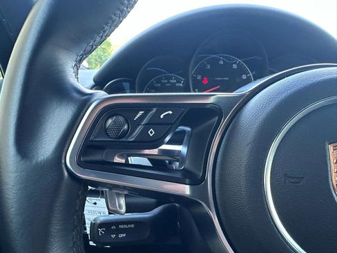 Used 2016 Porsche Cayenne AWD/4WD image 23