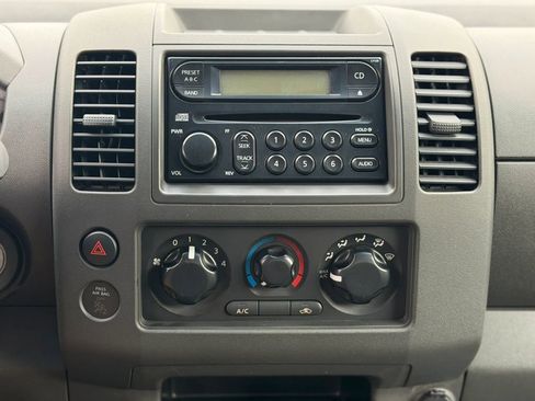 Used 2006 Nissan Frontier XE w/ (G01) XE Preferred Pkg RWD image 29