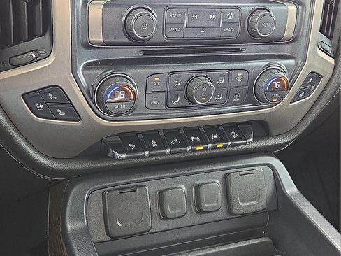 Used 2018 GMC Sierra 1500 Denali image 16