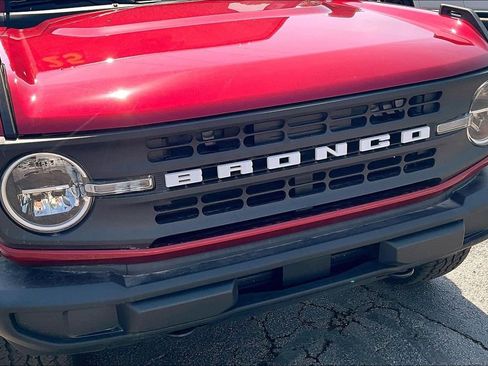 Used 2025 Ford Bronco 2-Door AWD/4WD image 29