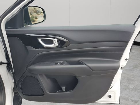 New 2026 Jeep Compass Latitude AWD/4WD image 16