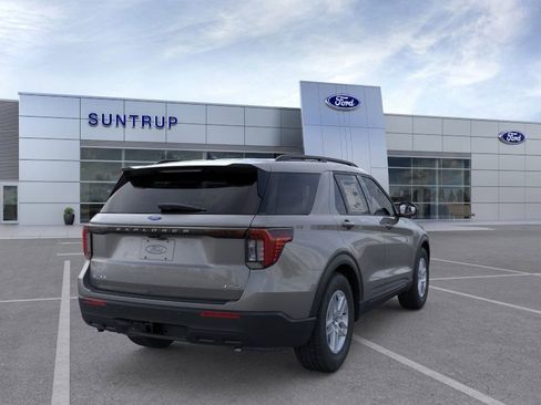 New 2026 Ford Explorer Active image 8