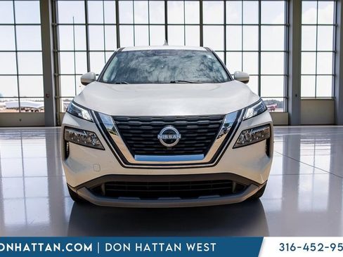 Used 2023 Nissan Rogue SV FWD image 25