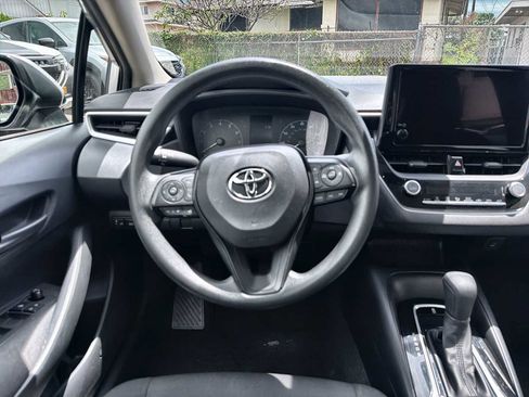 Used 2024 Toyota Corolla LE FWD image 14