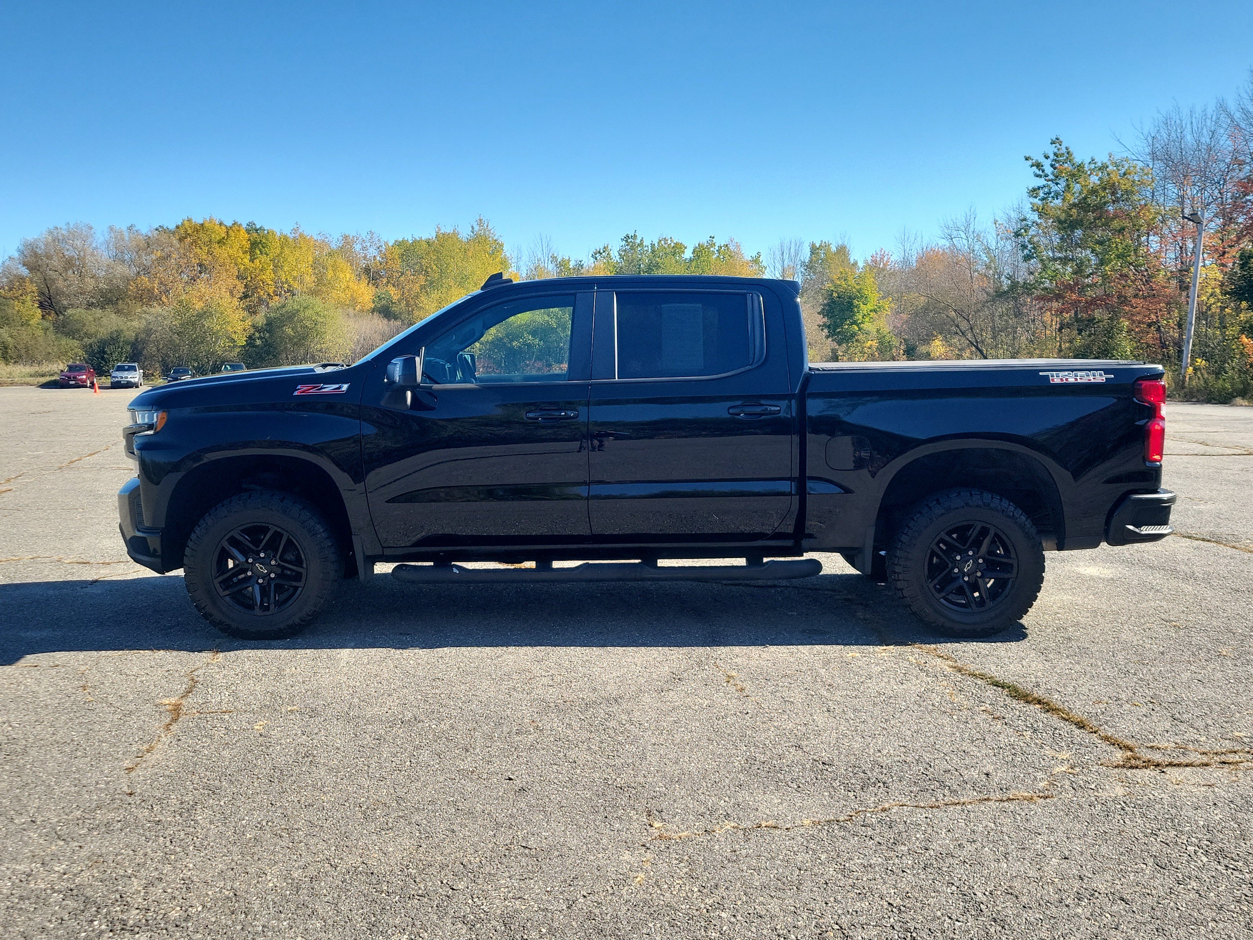 Used 2021 Chevrolet Silverado 1500 LT Trail Boss w/ Convenience Package II AWD/4WD image 8
