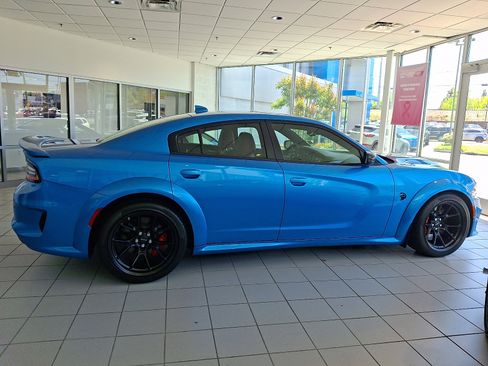 Used 2023 Dodge Charger SRT Hellcat RWD image 7