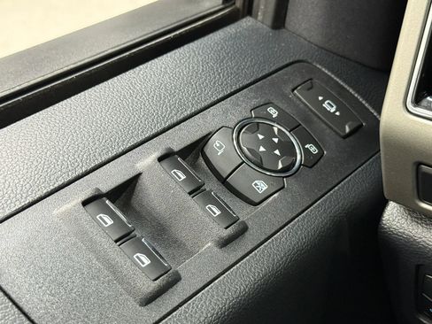 Used 2022 Ford F250 Lariat w/ Tremor Off-Road Package image 26