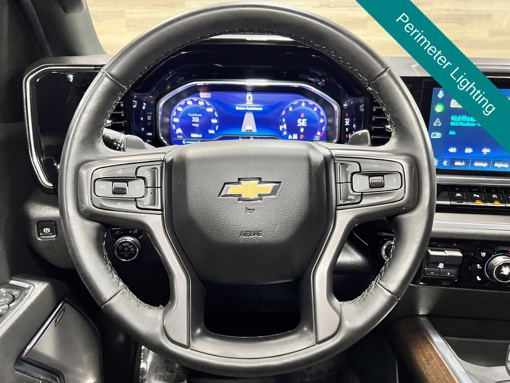 Used 2025 Chevrolet Silverado 1500 High Country AWD/4WD image 14