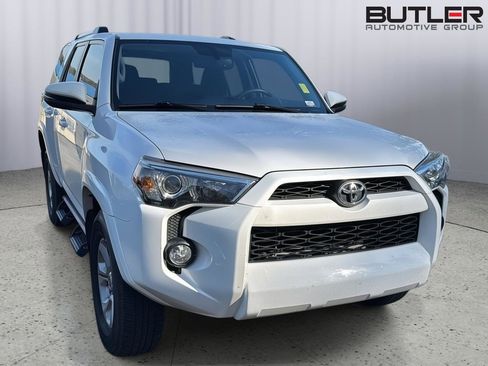 Used 2019 Toyota 4Runner SR5 Premium image 10