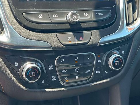 Used 2023 Chevrolet Equinox Premier AWD/4WD image 32